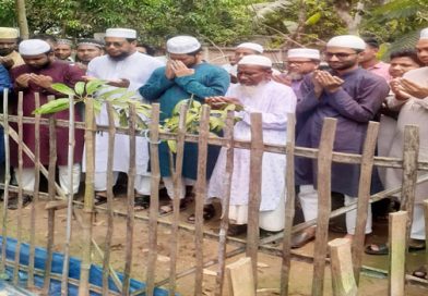 শহীদ আবু সাঈদের কবর জিয়ারত করেছেন শিবিরের কেন্দ্রীয় সভাপতি
